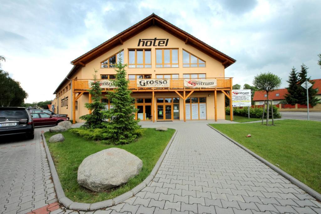 Hotel S-Centrum Benesov  Eksteriør billede