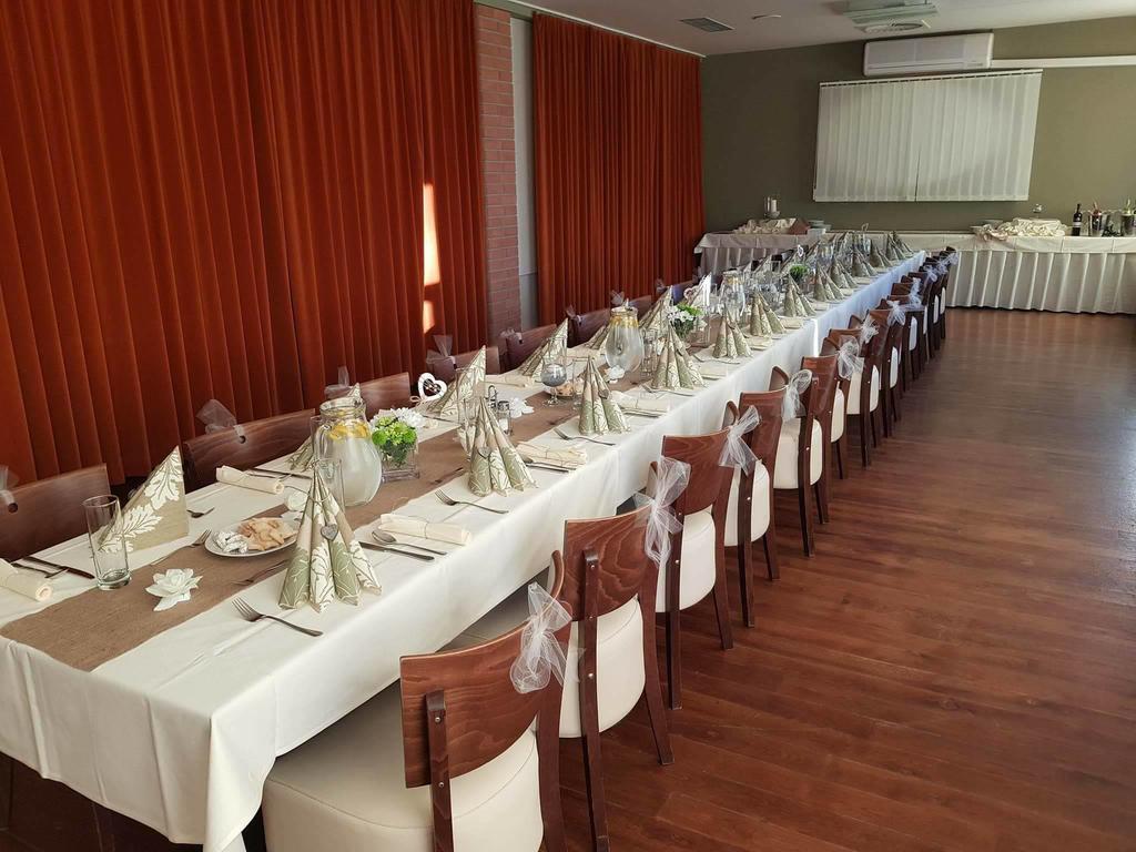 Hotel S-Centrum Benesov  Eksteriør billede