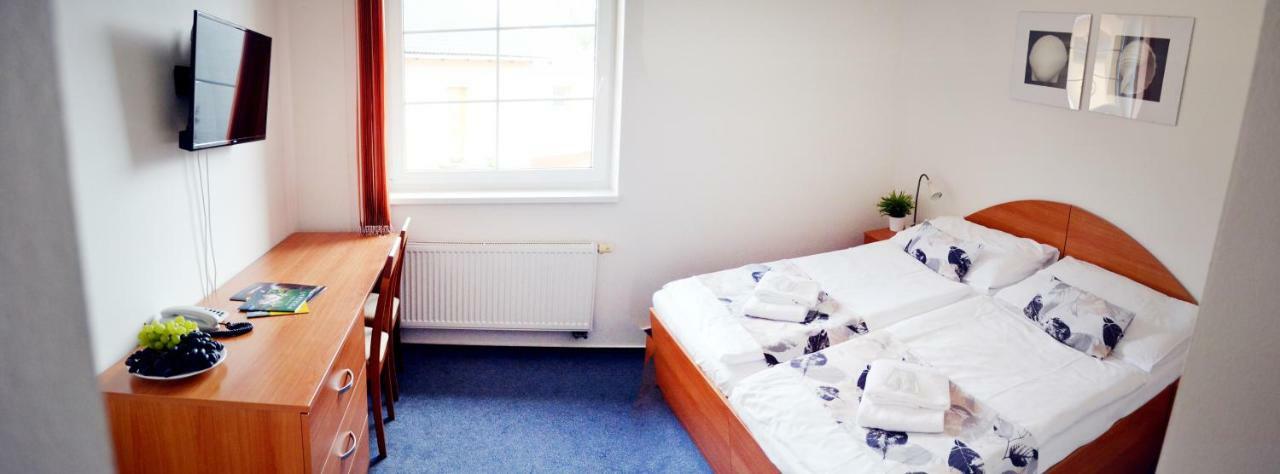 Hotel S-Centrum Benesov  Eksteriør billede